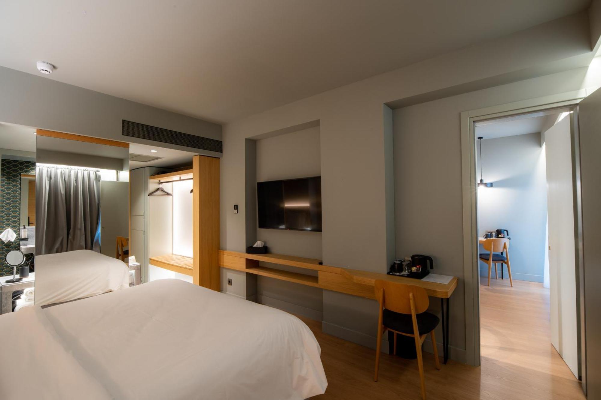 Magnes Hotel Volos Esterno foto